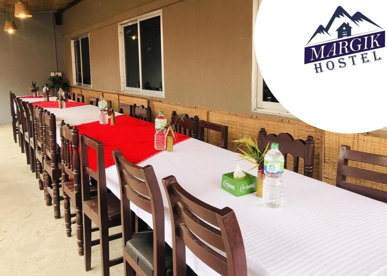 Margik Backpackers Hostel Pokhara Esterno foto