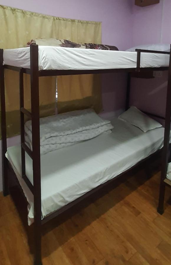 Margik Backpackers Hostel Pokhara Esterno foto