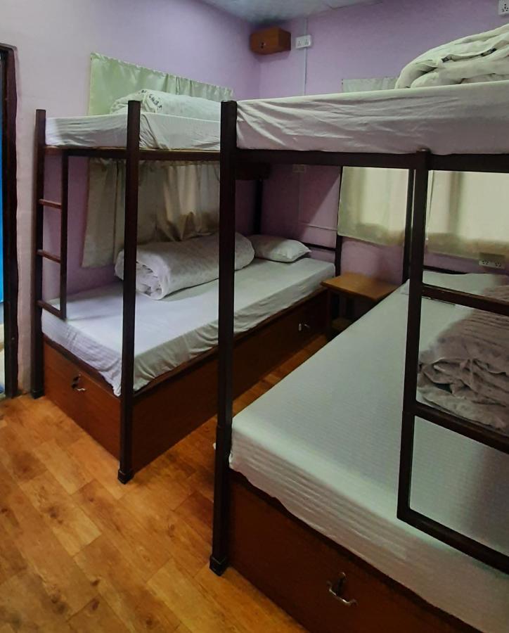 Margik Backpackers Hostel Pokhara Esterno foto