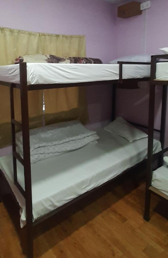 Margik Backpackers Hostel Pokhara Esterno foto