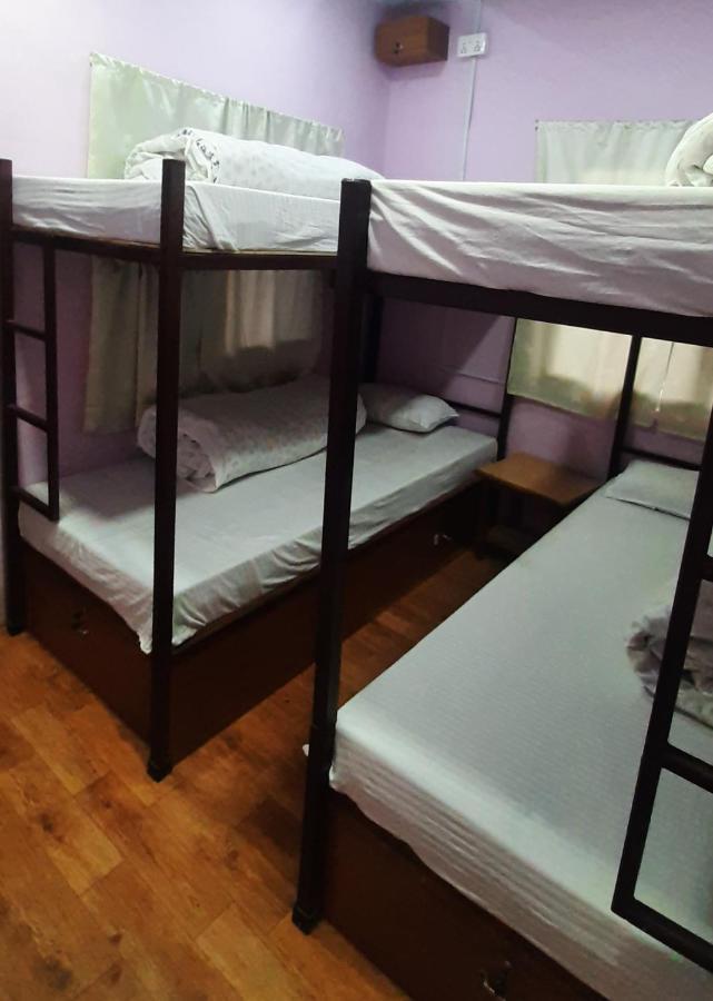 Margik Backpackers Hostel Pokhara Esterno foto