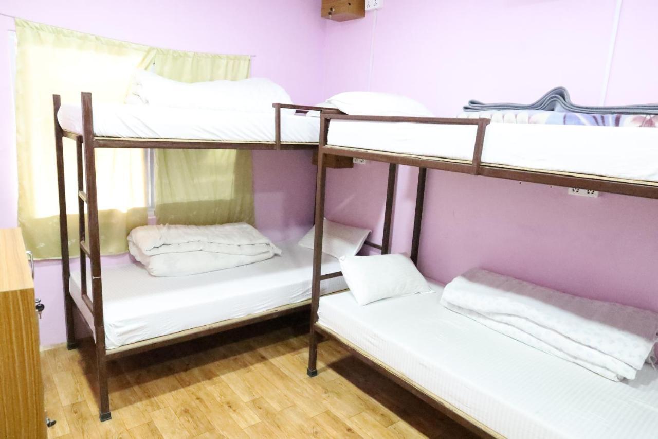 Margik Backpackers Hostel Pokhara Esterno foto