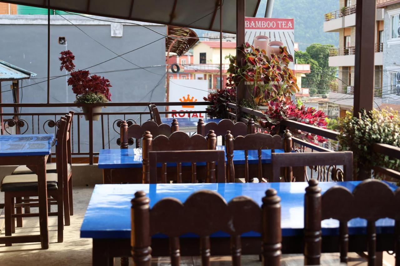 Margik Backpackers Hostel Pokhara Esterno foto