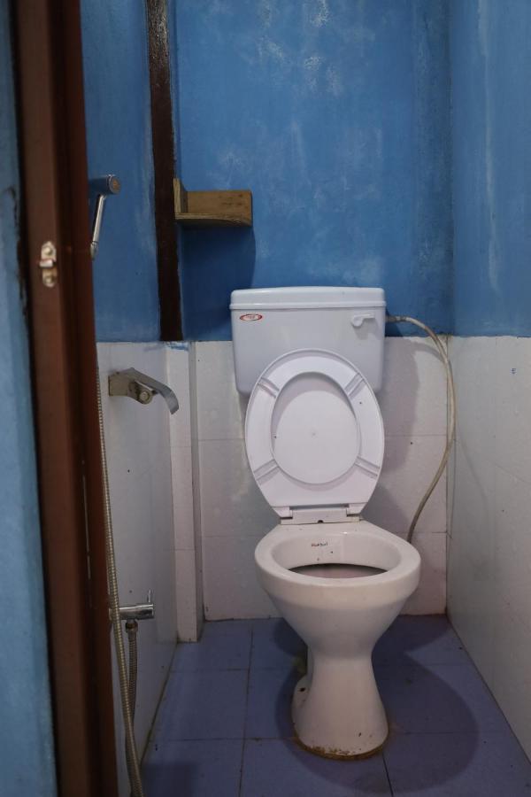 Margik Backpackers Hostel Pokhara Esterno foto